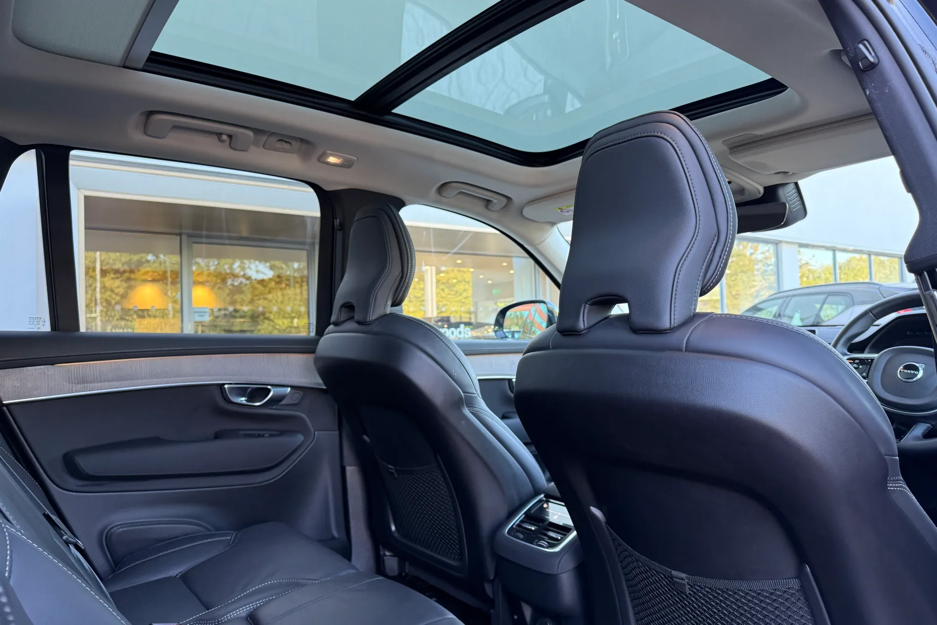 Volvo XC90 thumbnail image number 25