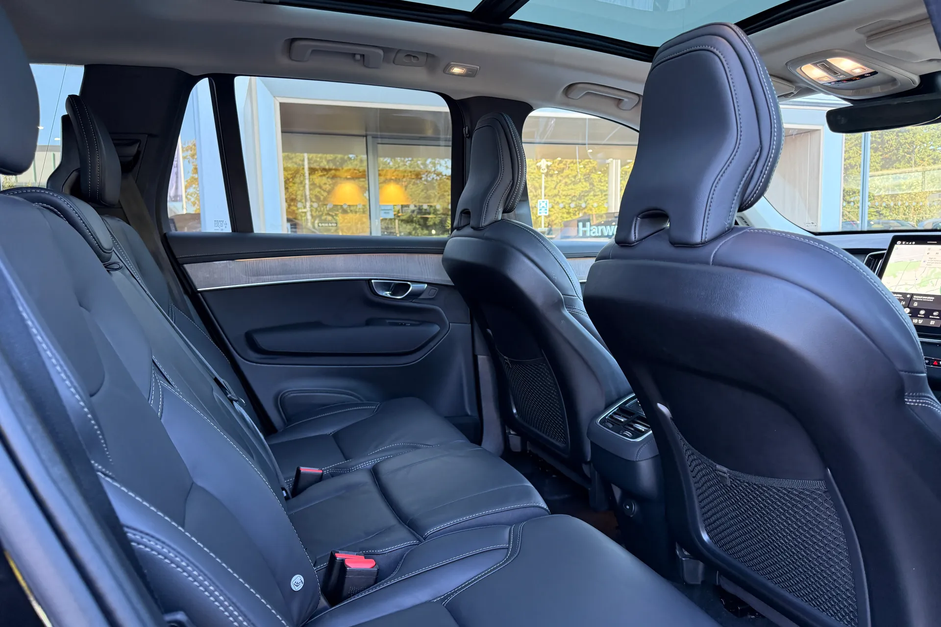Volvo XC90 thumbnail image number 24