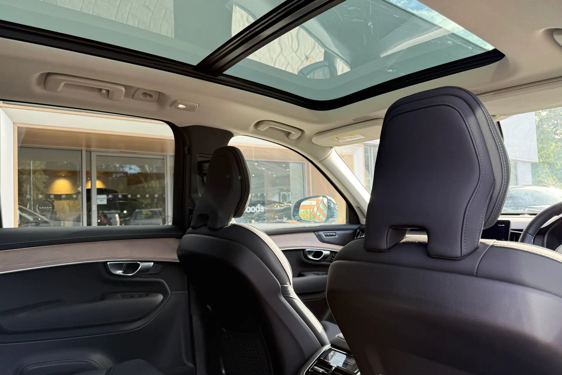 Volvo XC90 thumbnail image number 26
