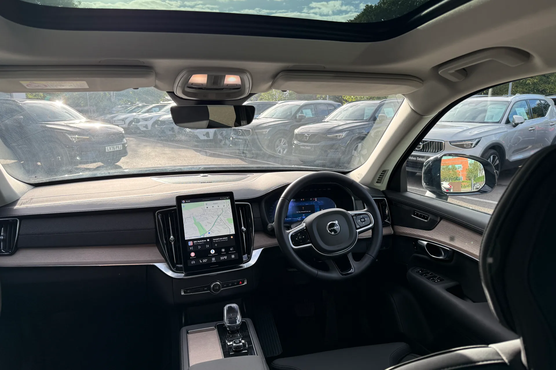 Volvo XC90 thumbnail image number 34