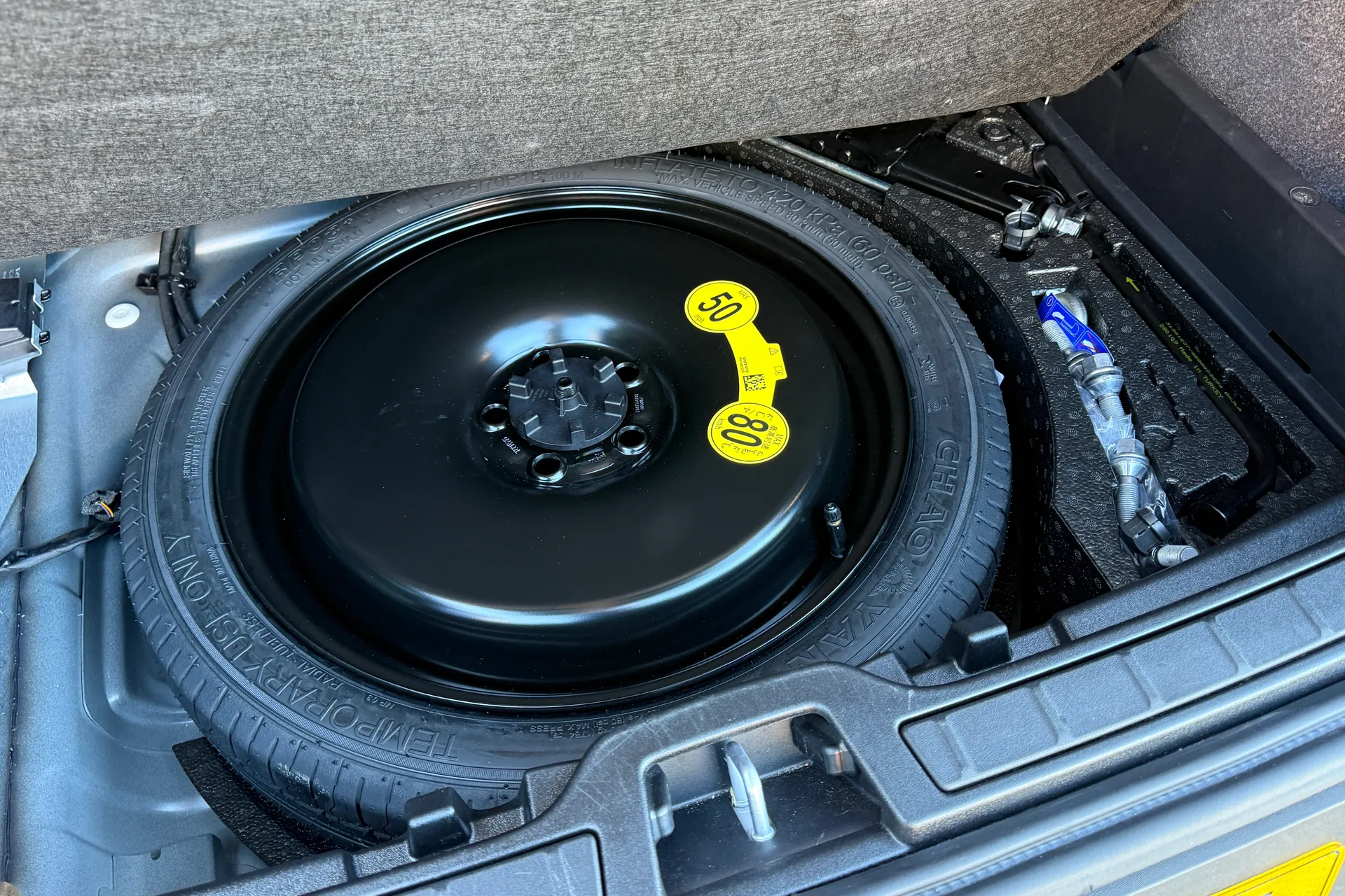 Volvo XC40 thumbnail image number 23