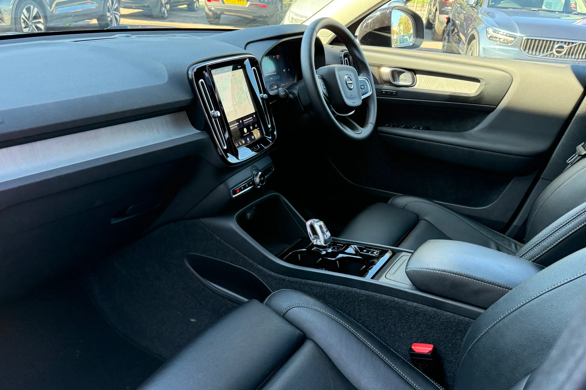 Volvo XC40 thumbnail image number 28