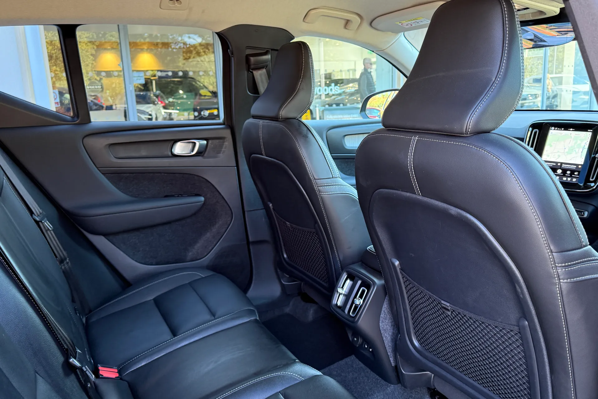 Volvo XC40 thumbnail image number 24