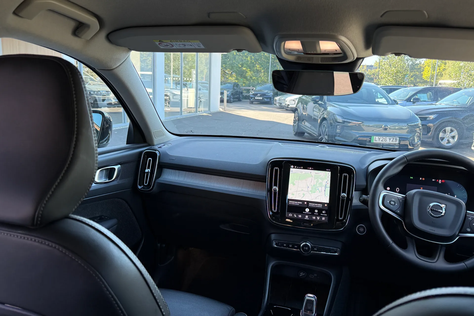 Volvo XC40 thumbnail image number 32