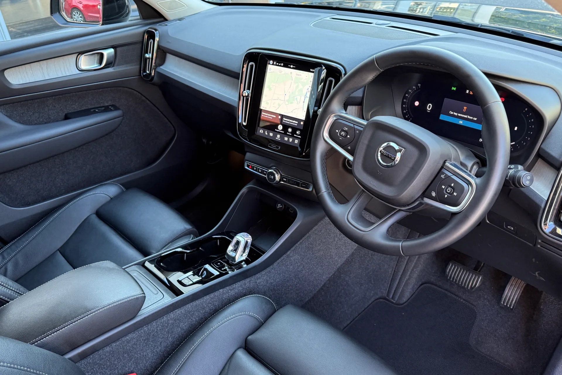 Volvo XC40 thumbnail image number 6