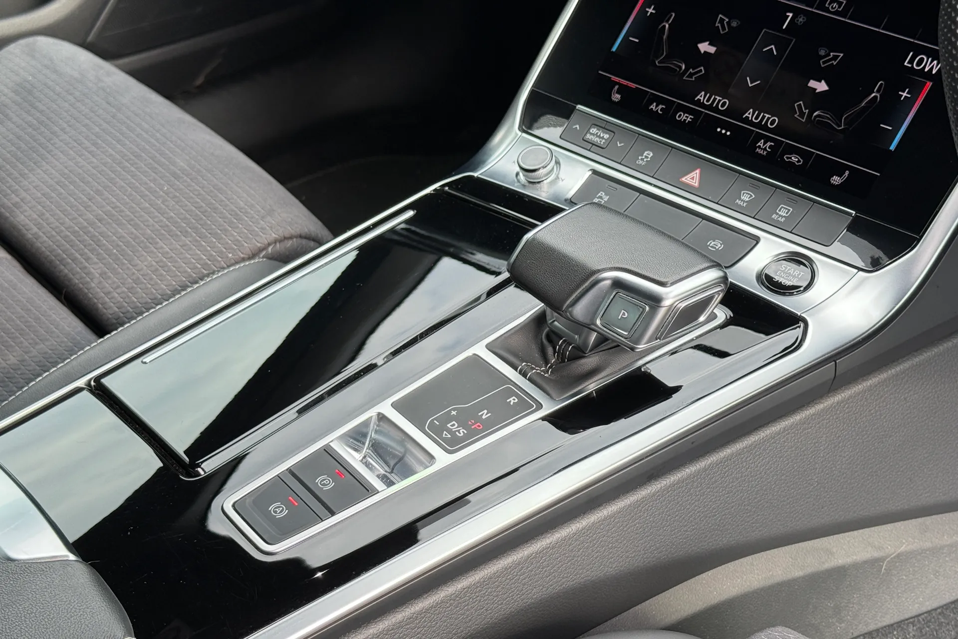 Audi A6 thumbnail image number 15
