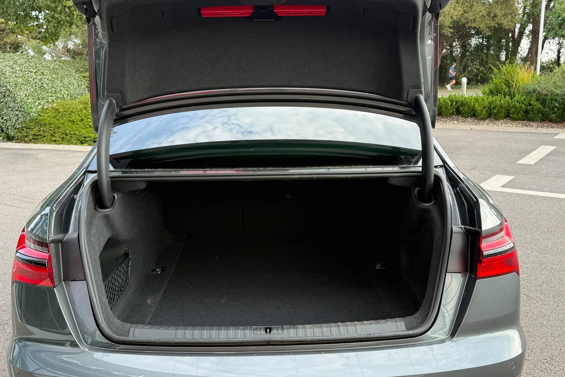Audi A6 thumbnail image number 26