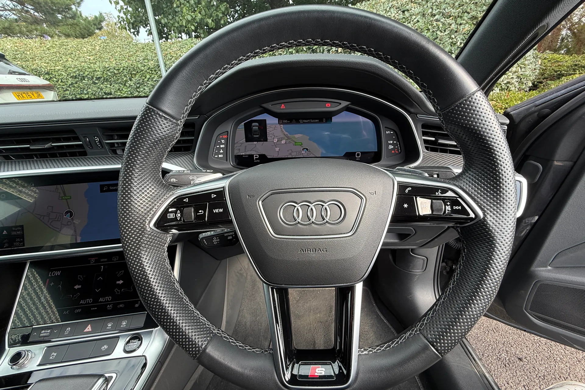 Audi A6 thumbnail image number 14
