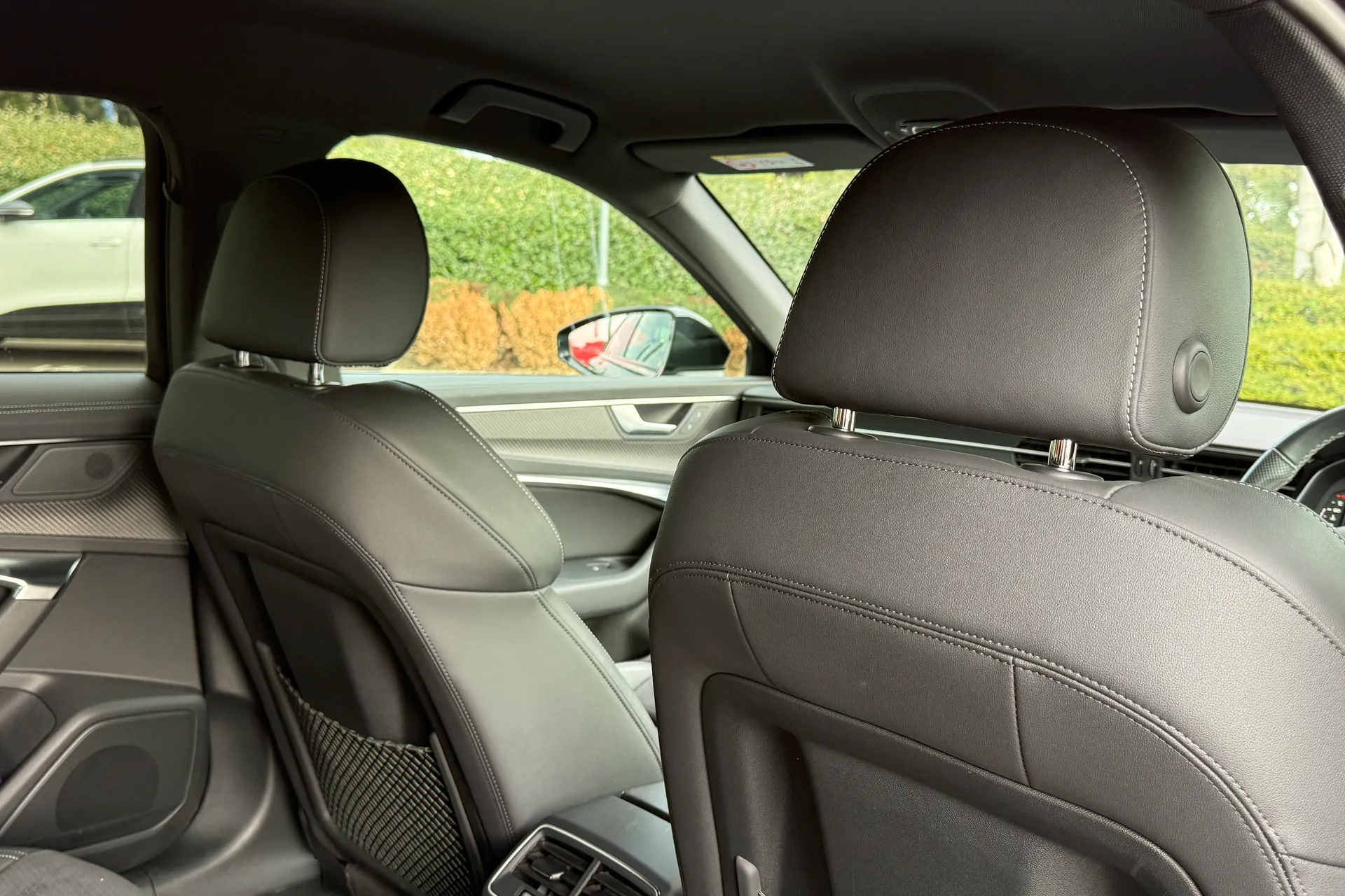 Audi A6 thumbnail image number 28