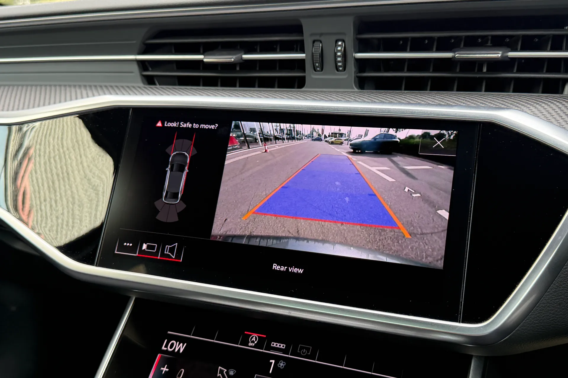 Audi A6 thumbnail image number 3