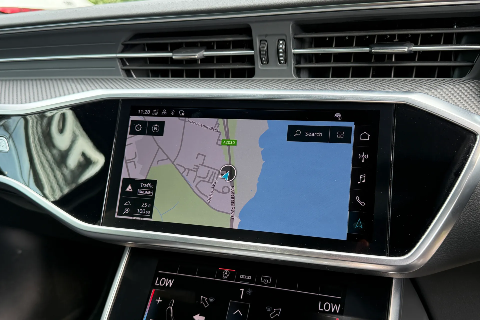 Audi A6 thumbnail image number 41