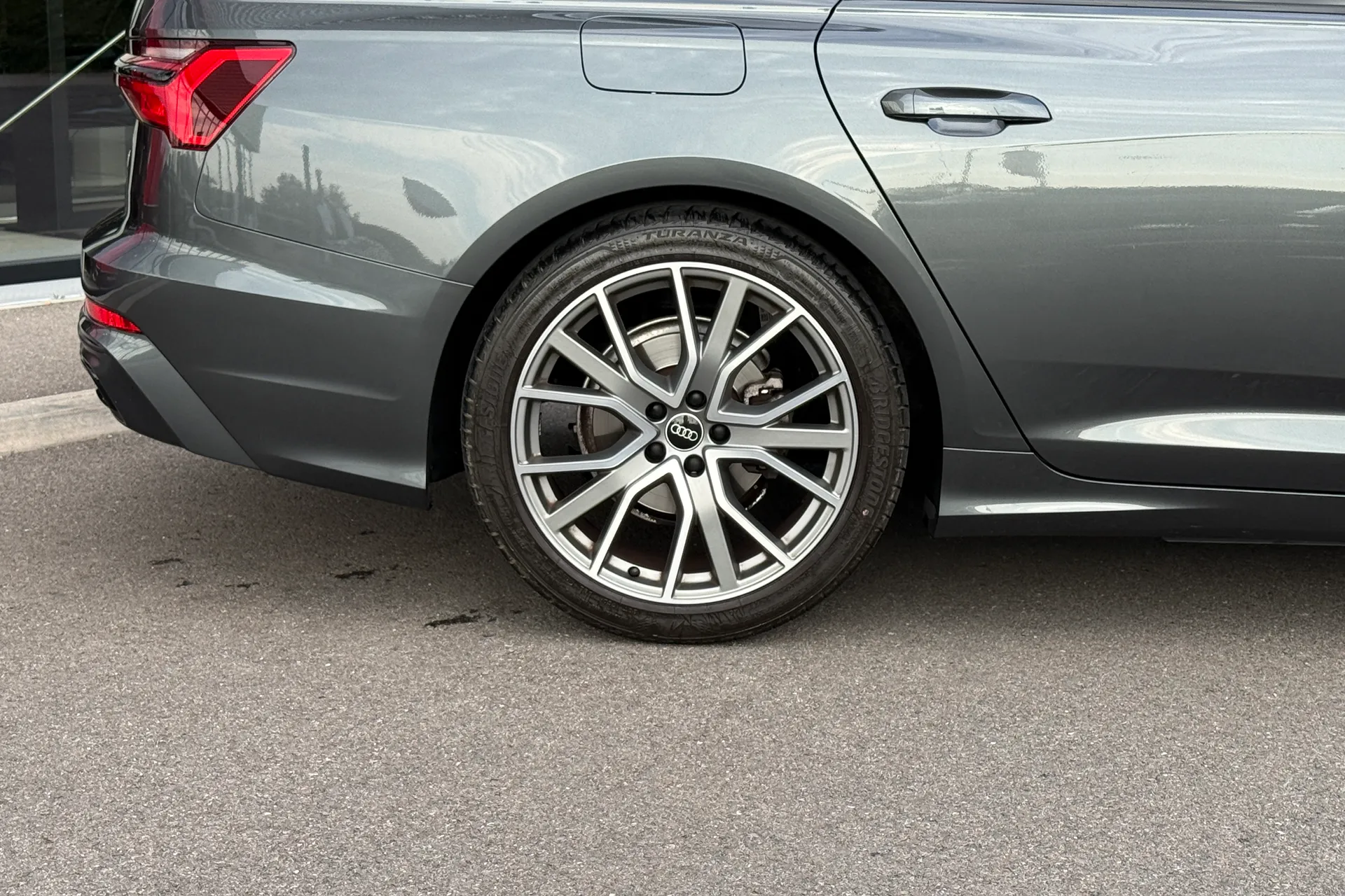 Audi A6 thumbnail image number 20