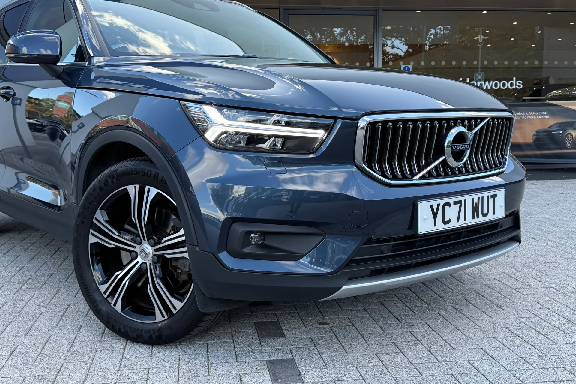 Volvo XC40 thumbnail image number 7