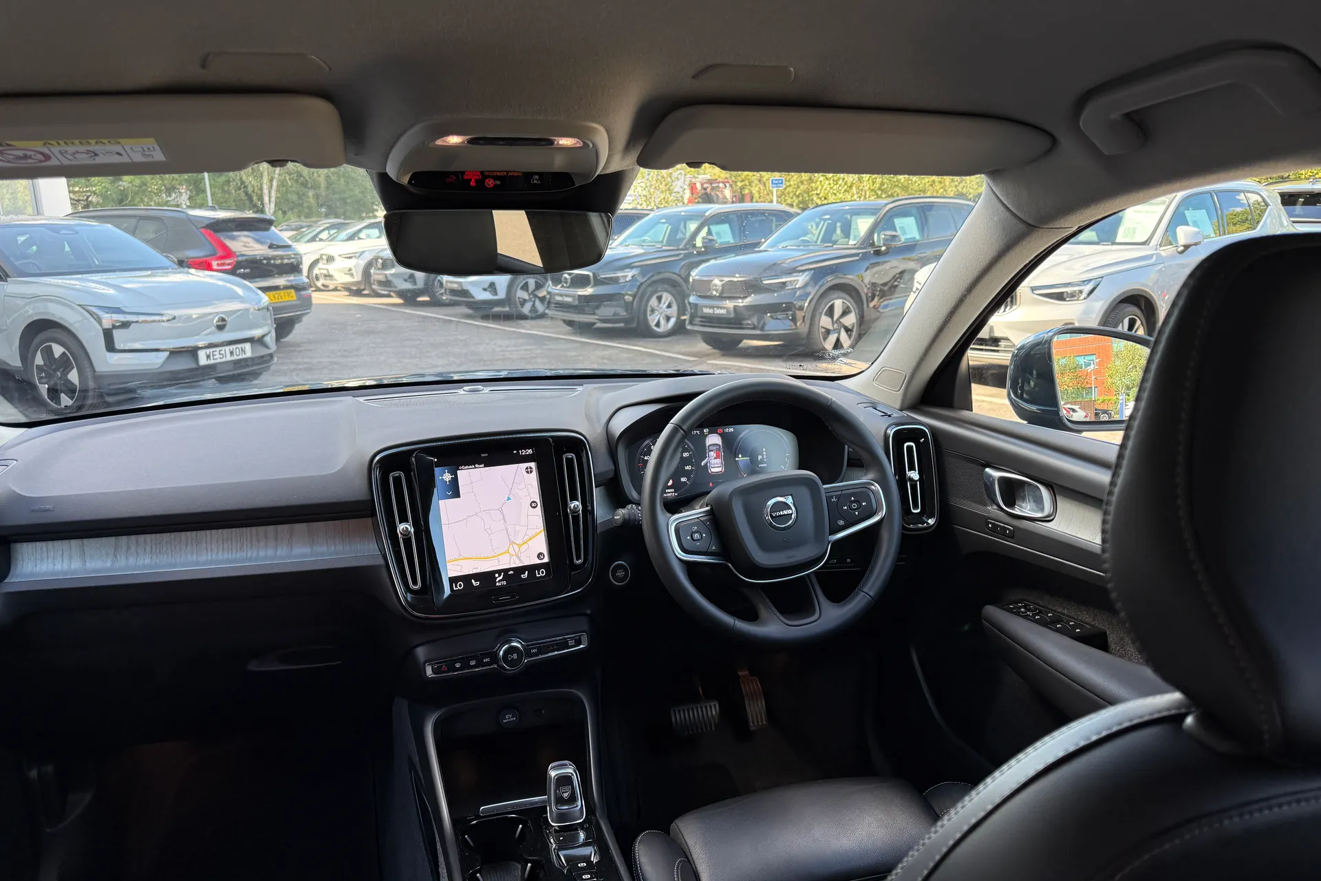 Volvo XC40 thumbnail image number 32