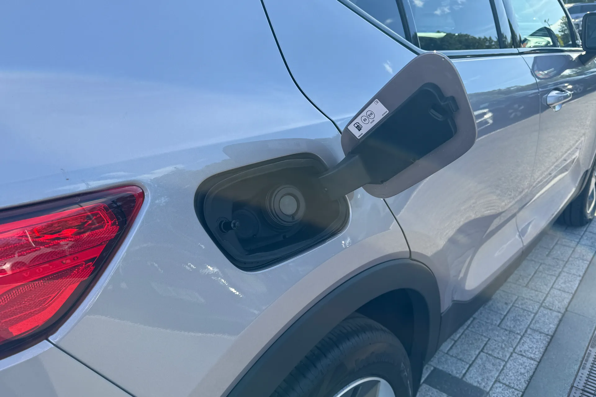 Volvo XC40 thumbnail image number 16