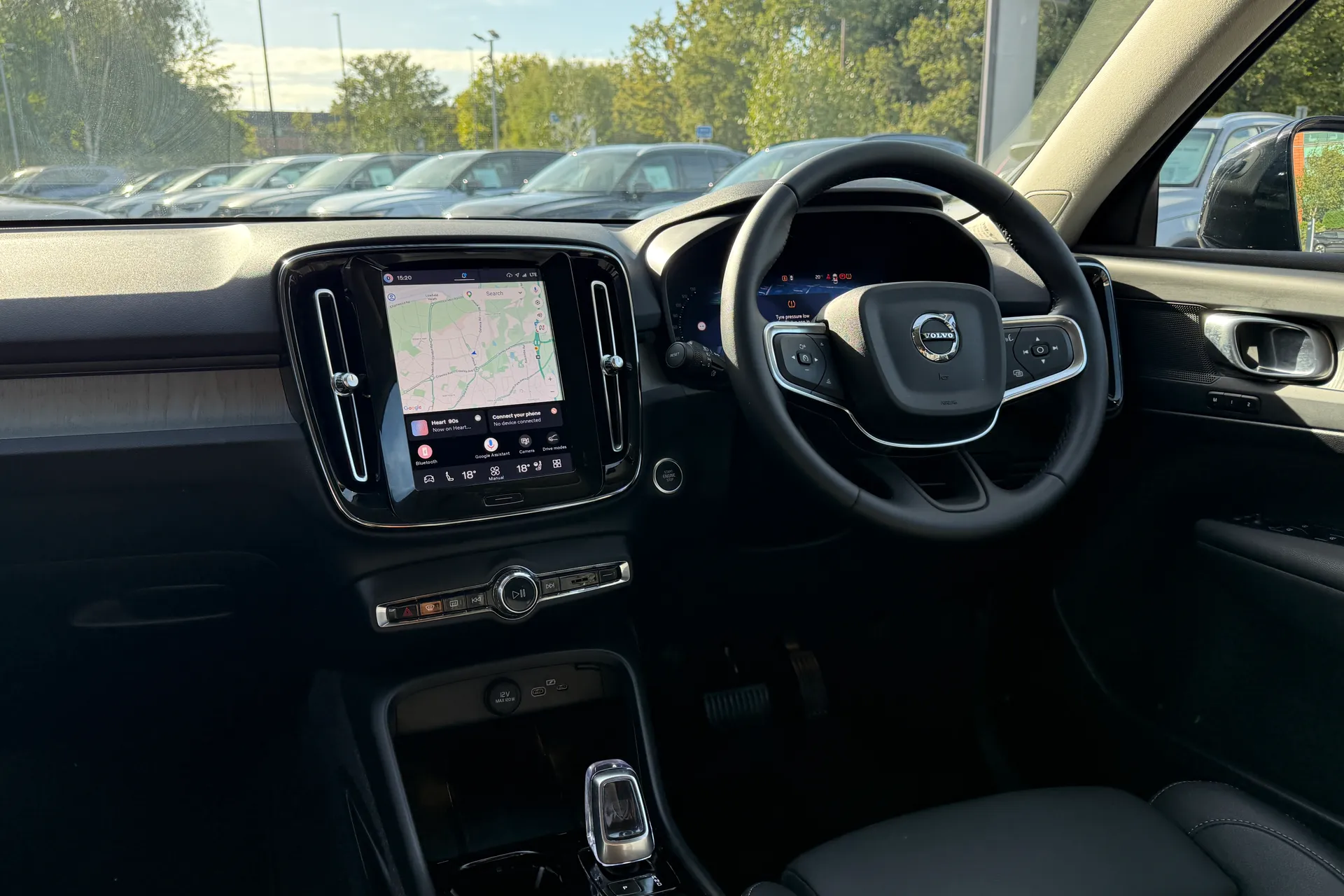 Volvo XC40 thumbnail image number 34
