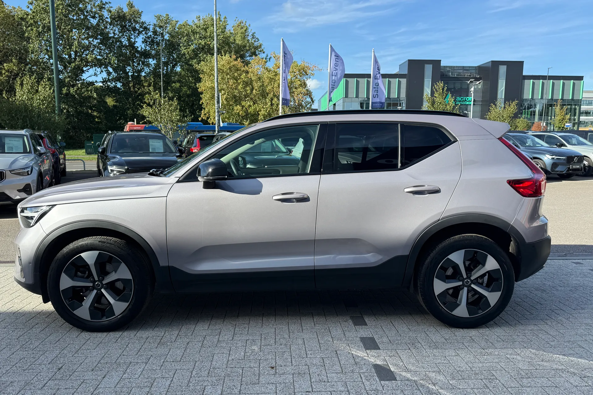 Volvo XC40 thumbnail image number 11