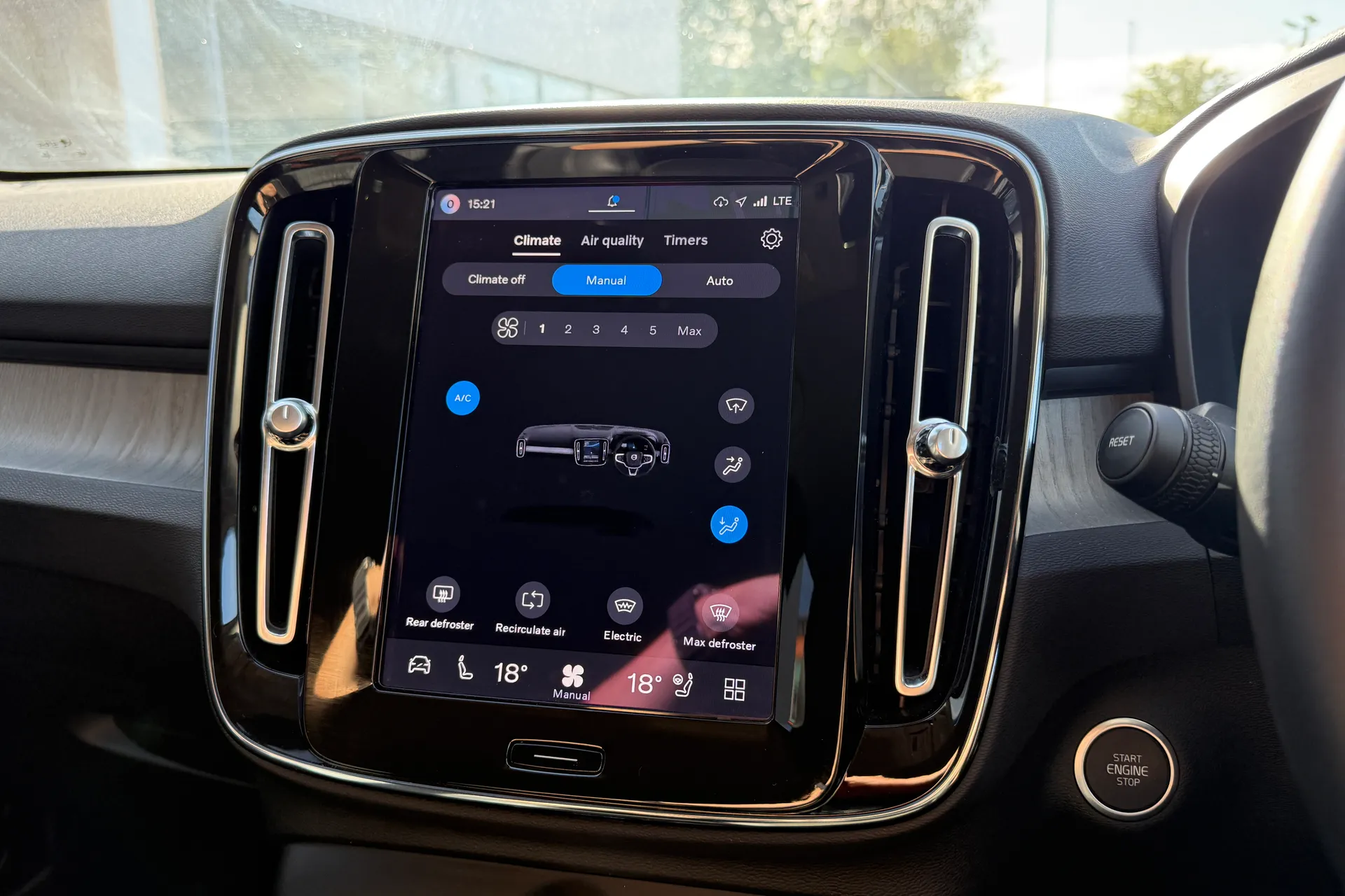Volvo XC40 thumbnail image number 37