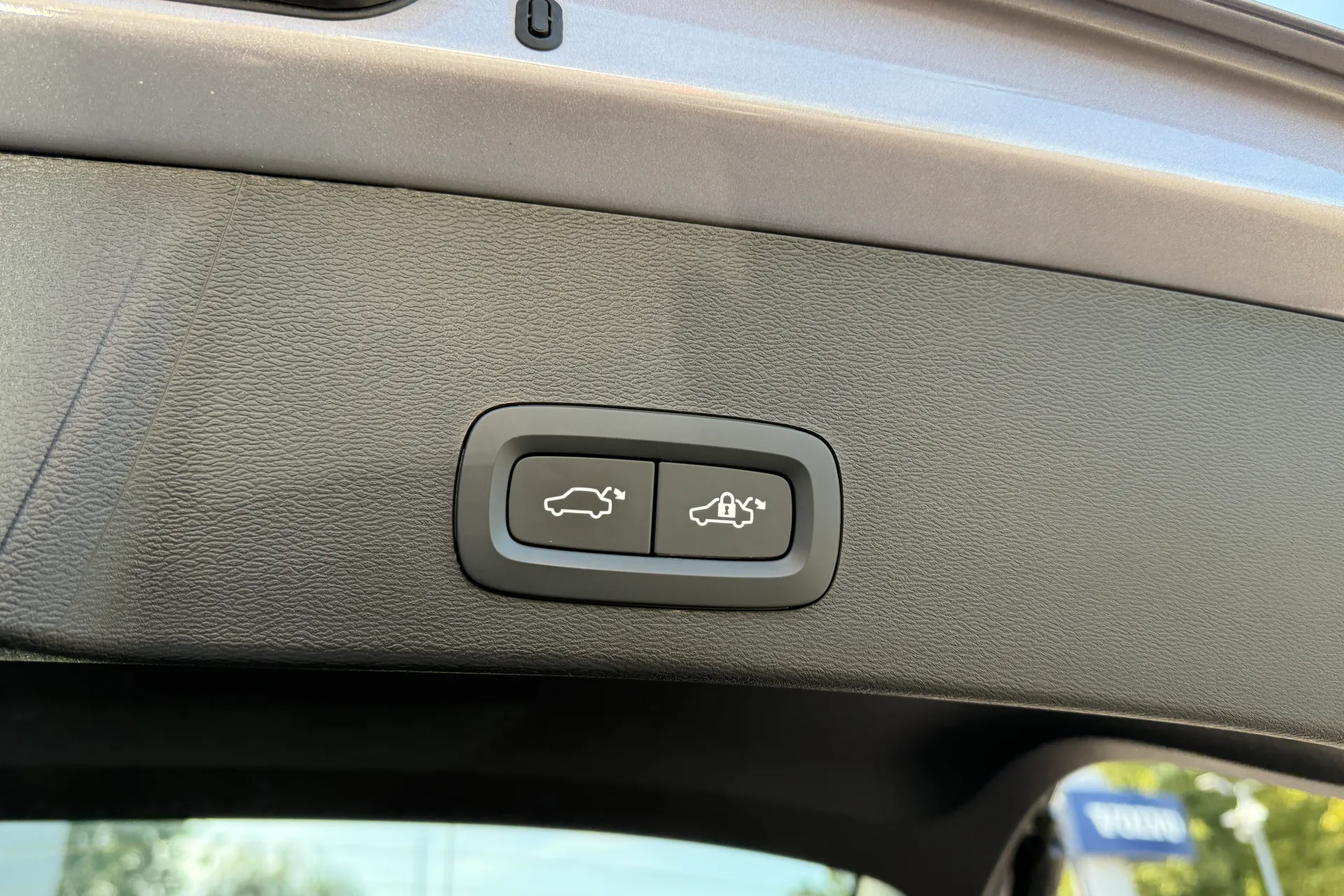 Volvo XC40 thumbnail image number 21
