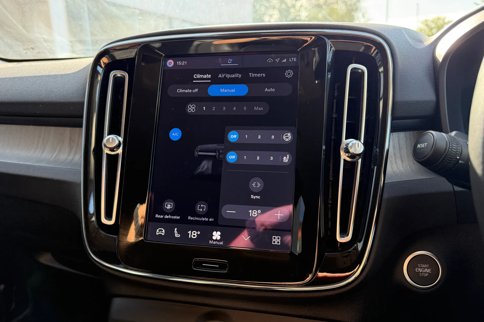 Volvo XC40 thumbnail image number 38