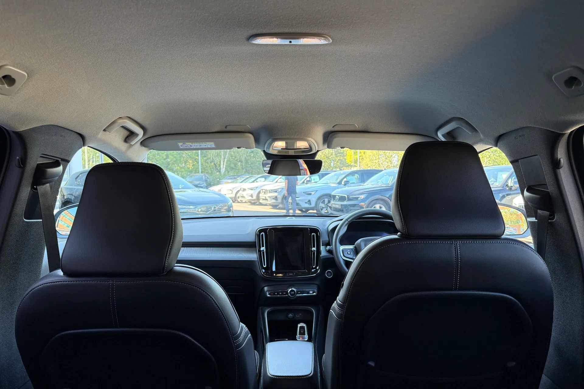 Volvo XC40 thumbnail image number 22