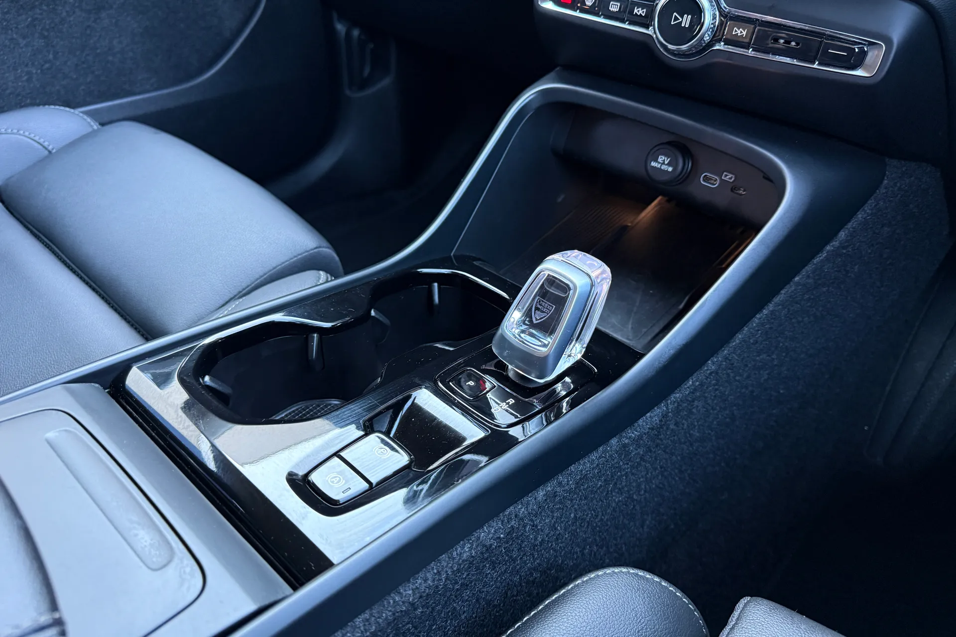Volvo XC40 thumbnail image number 43