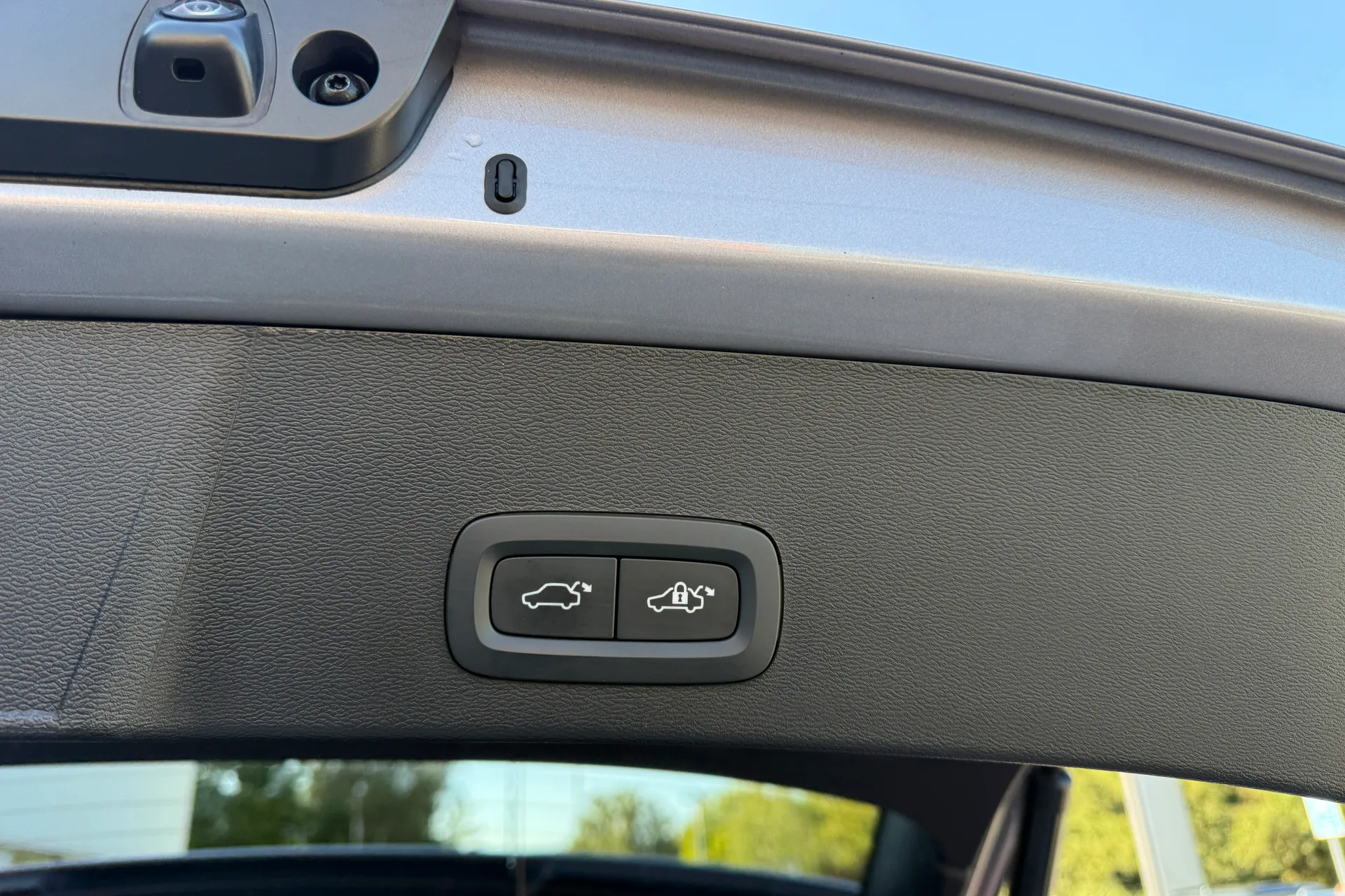 Volvo XC40 thumbnail image number 21