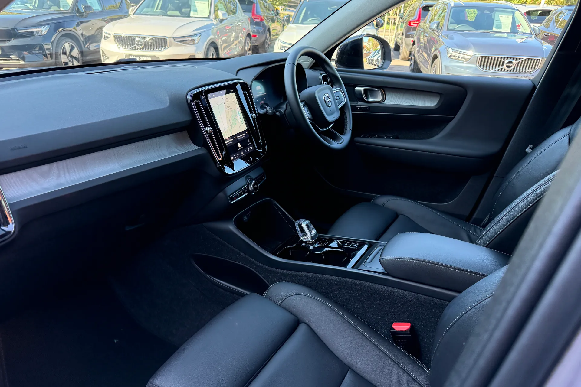 Volvo XC40 thumbnail image number 27