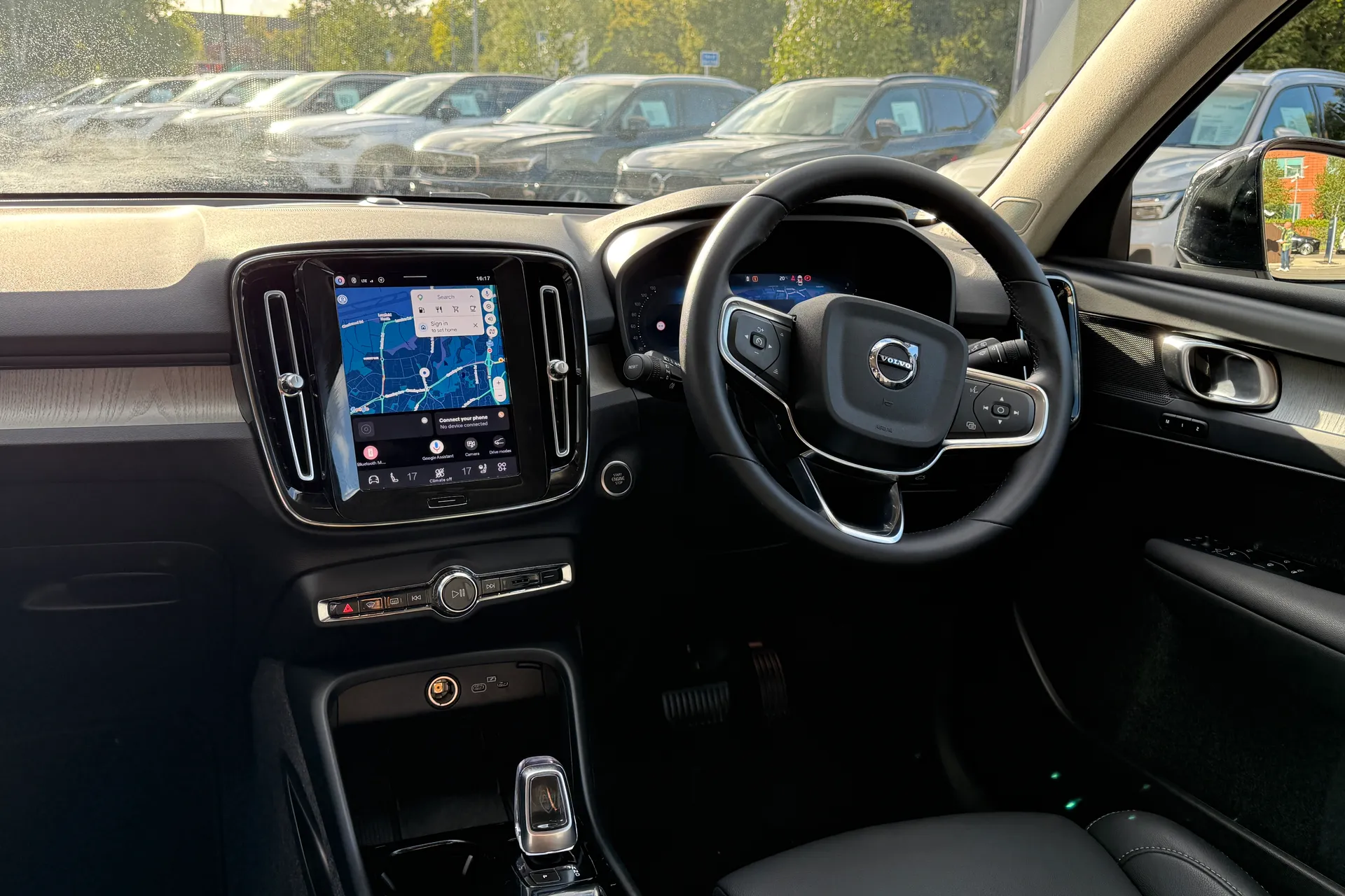 Volvo XC40 thumbnail image number 34