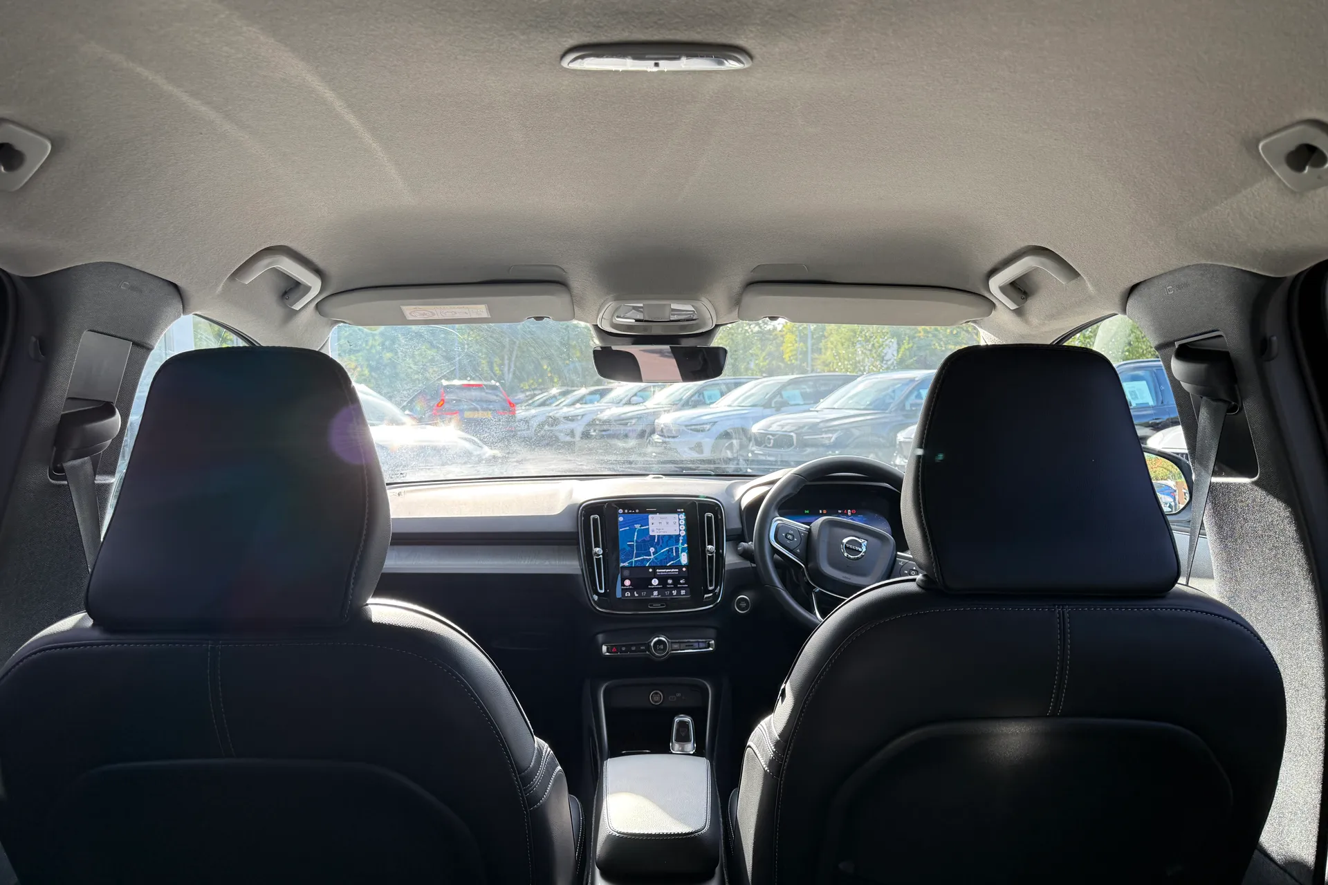 Volvo XC40 thumbnail image number 22