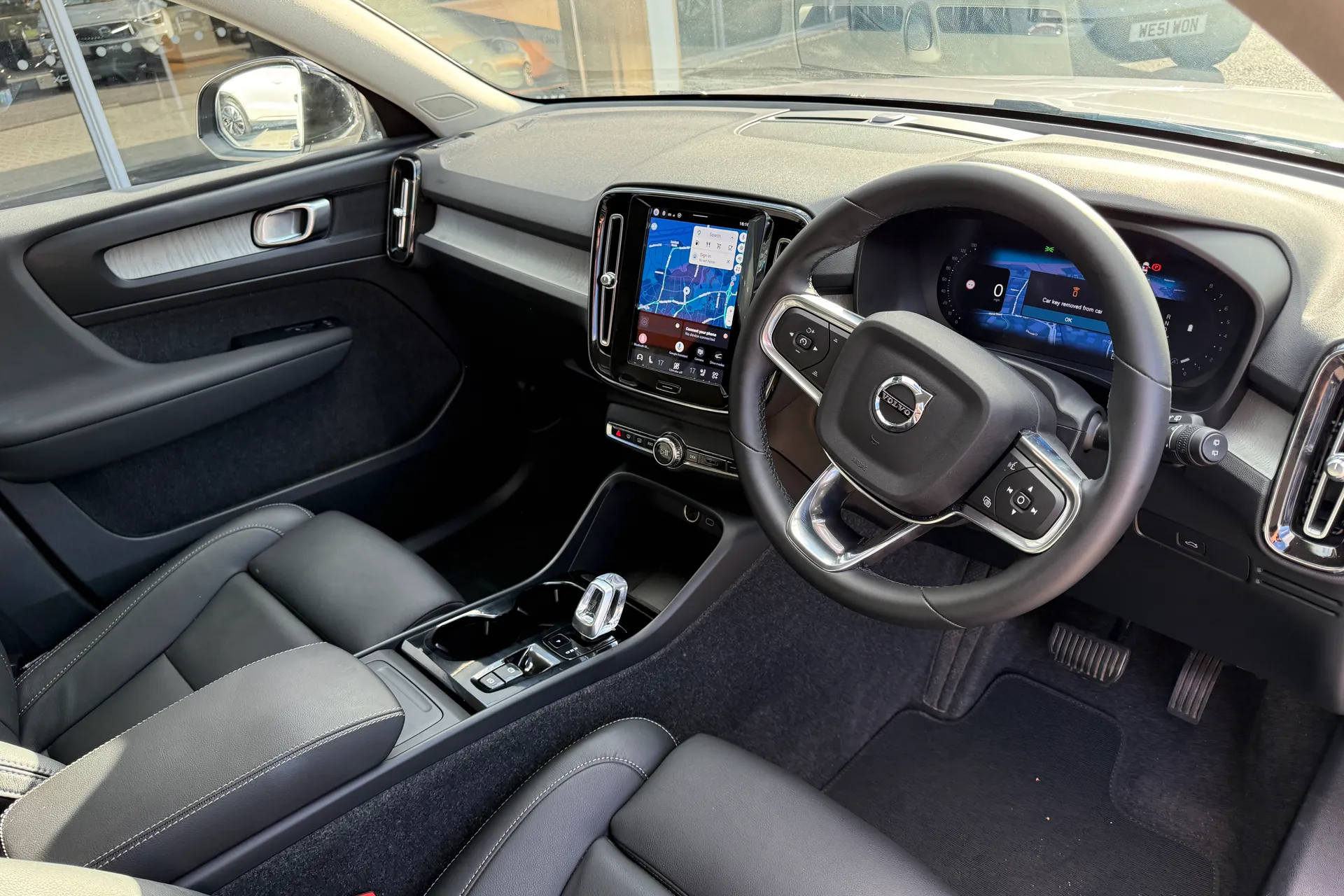 Volvo XC40 thumbnail image number 6