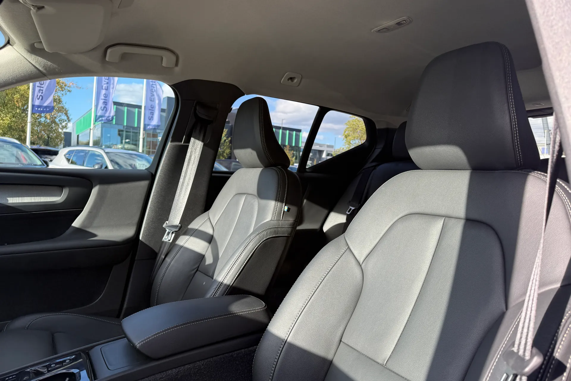 Volvo XC40 thumbnail image number 28