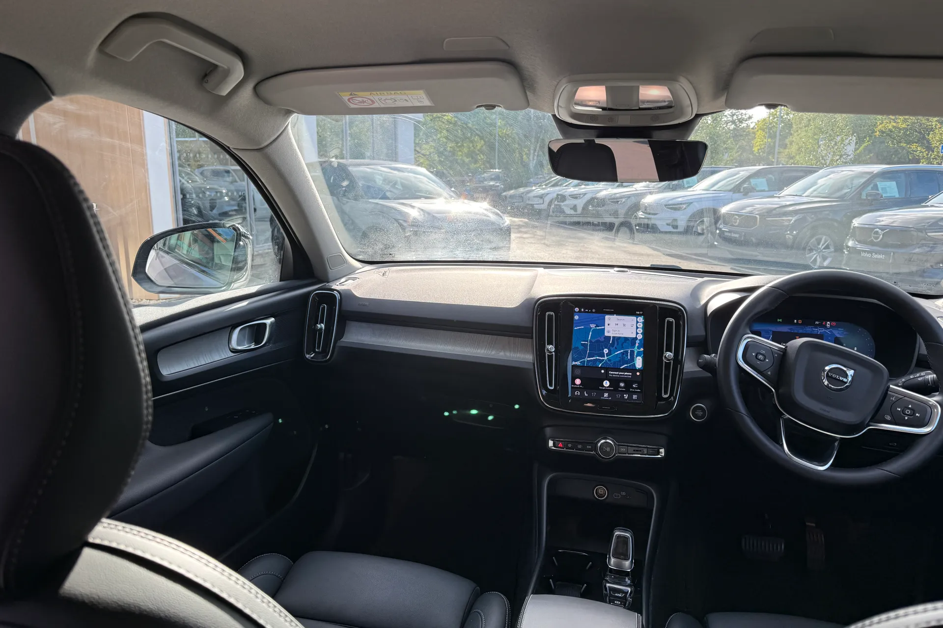 Volvo XC40 thumbnail image number 31