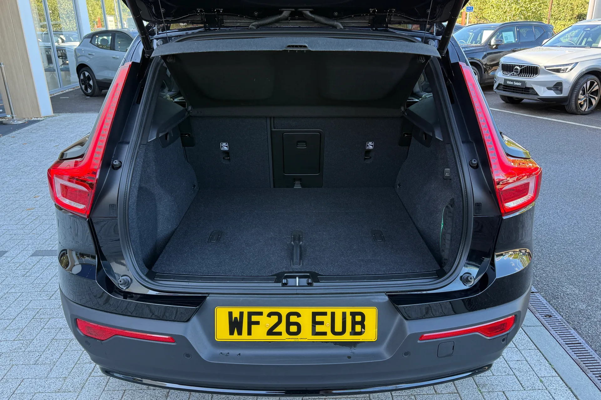 Volvo XC40 thumbnail image number 21