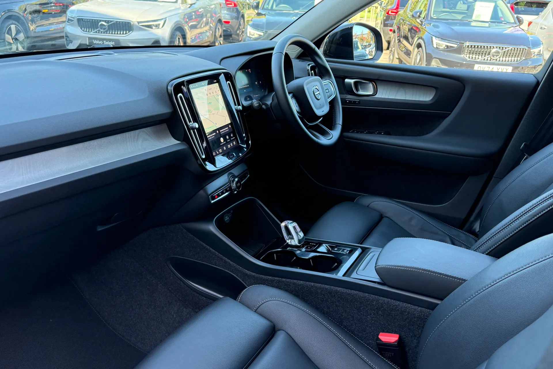 Volvo XC40 thumbnail image number 28