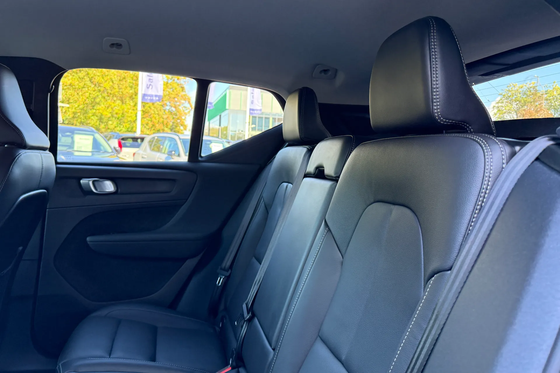 Volvo XC40 thumbnail image number 31
