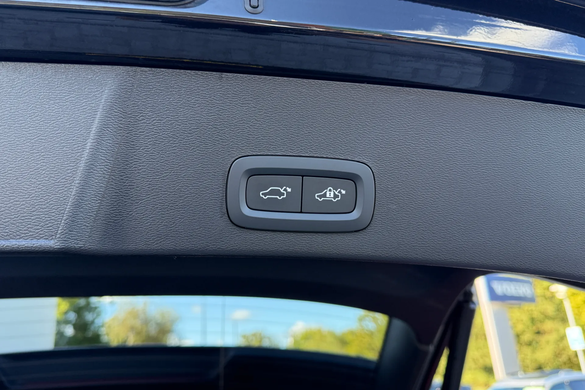 Volvo XC40 thumbnail image number 22