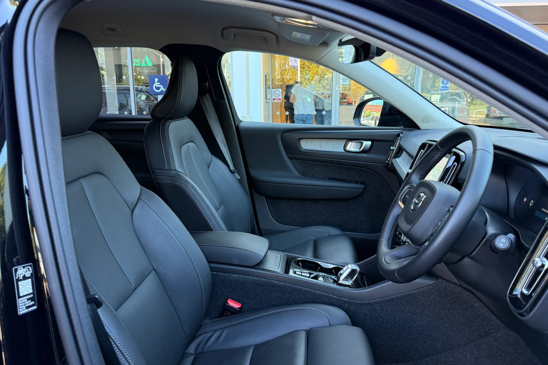 Volvo XC40 thumbnail image number 27