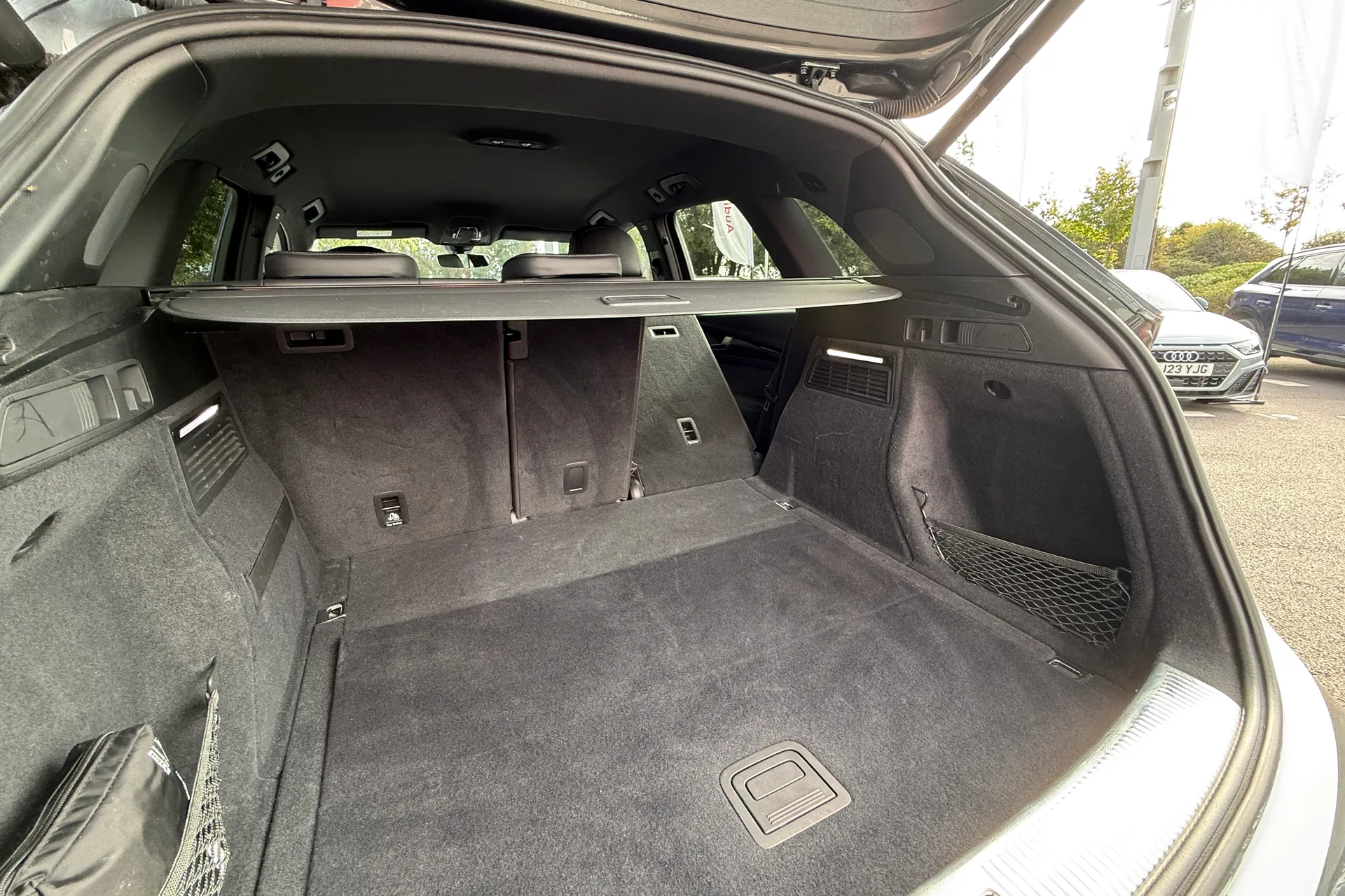 Audi Q5 thumbnail image number 27