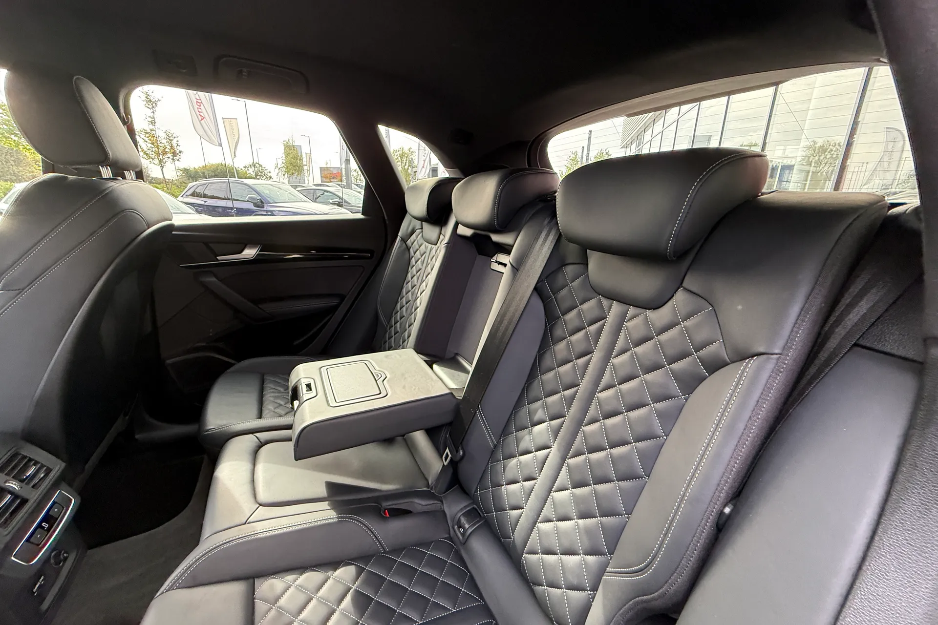Audi Q5 thumbnail image number 22