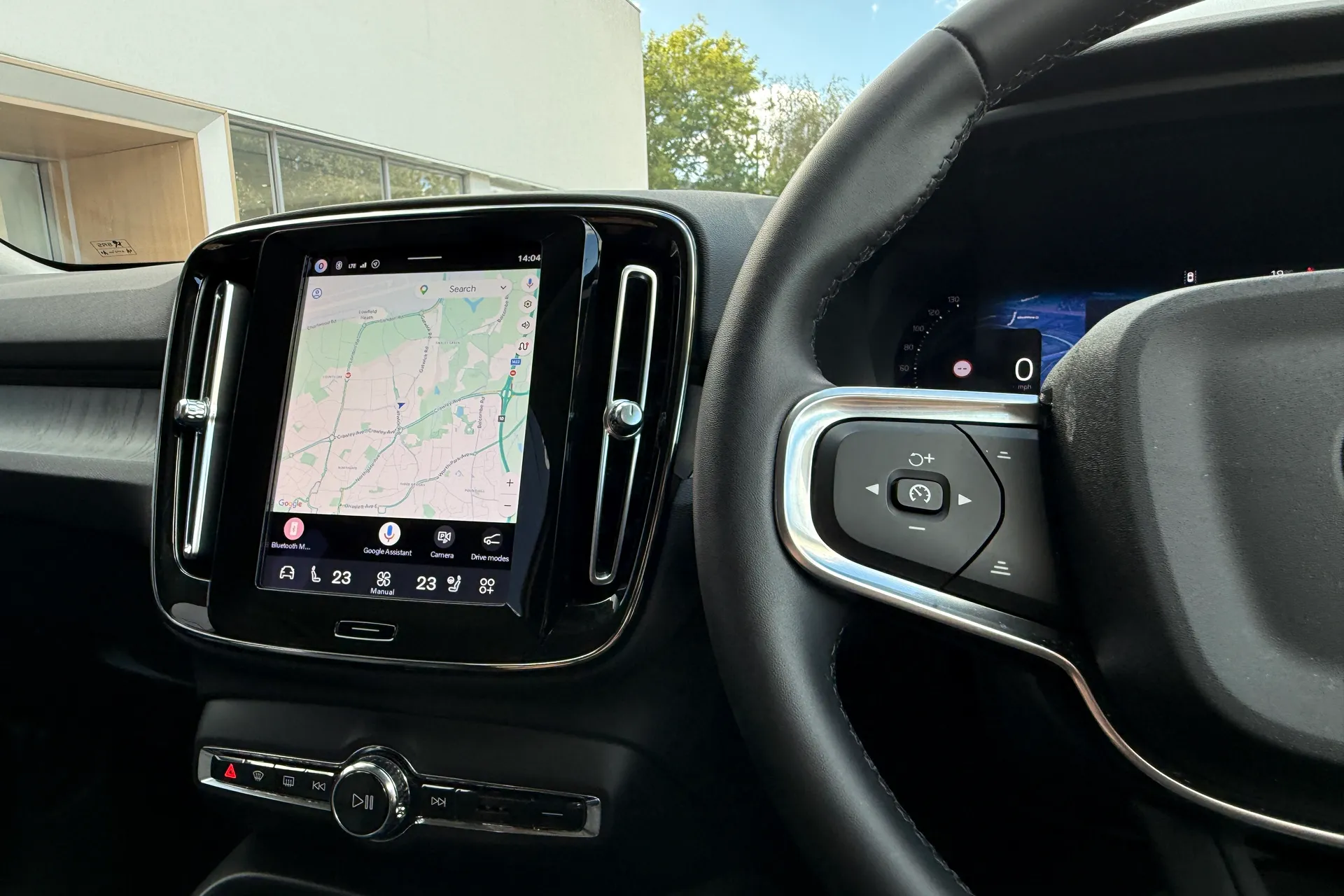Volvo XC40 thumbnail image number 35