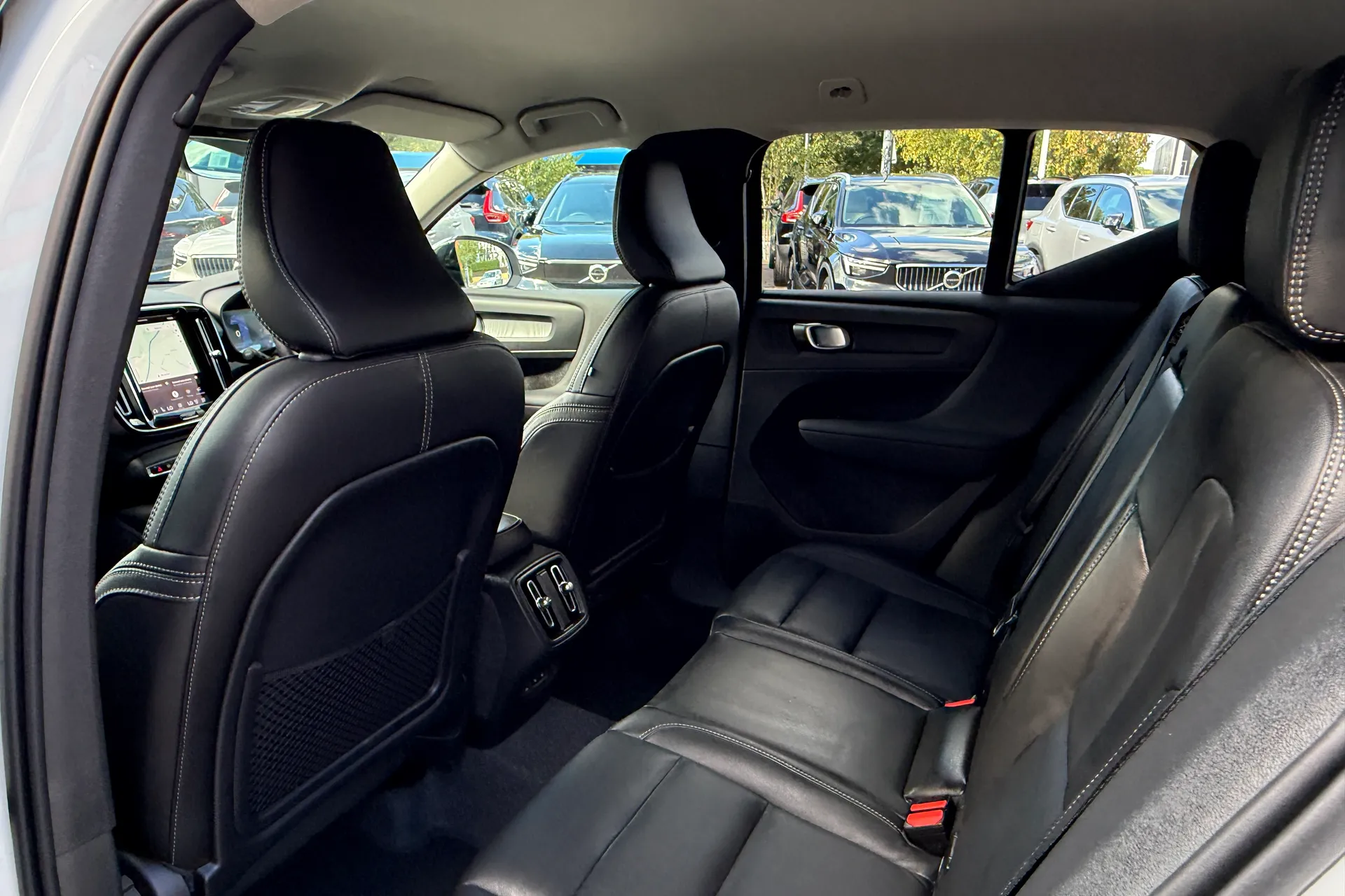 Volvo XC40 thumbnail image number 29