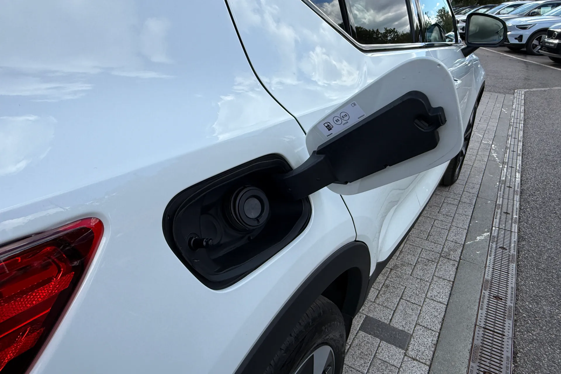 Volvo XC40 thumbnail image number 16