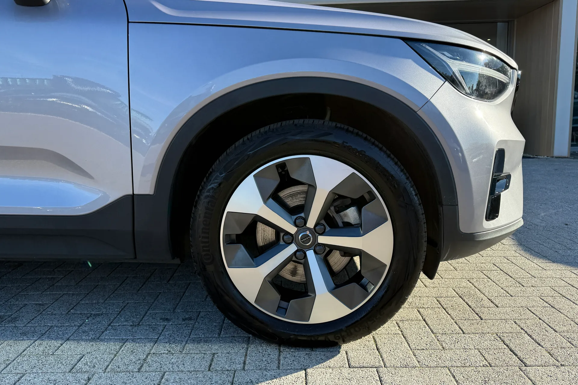 Volvo XC40 thumbnail image number 14