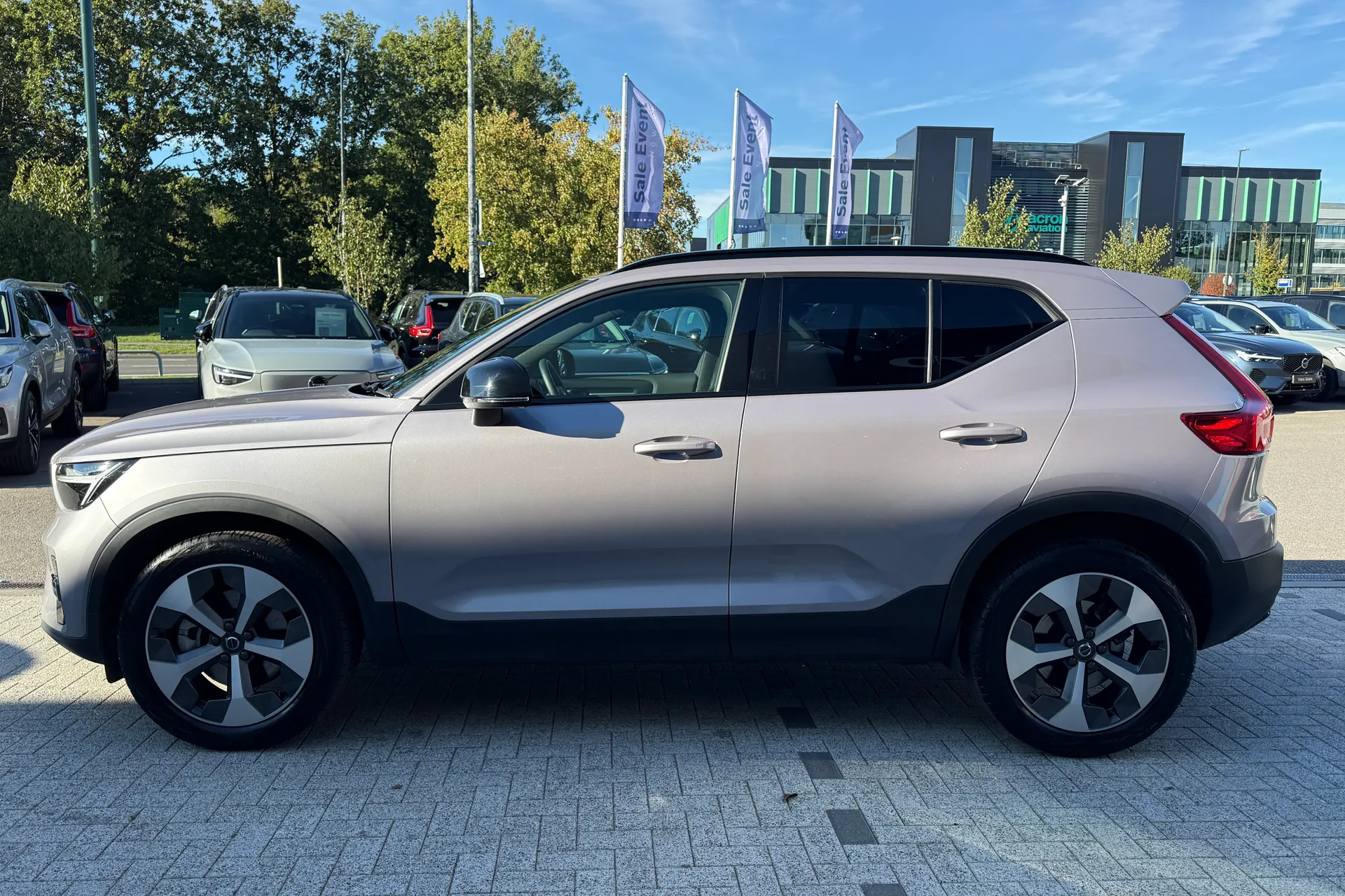Volvo XC40 thumbnail image number 11