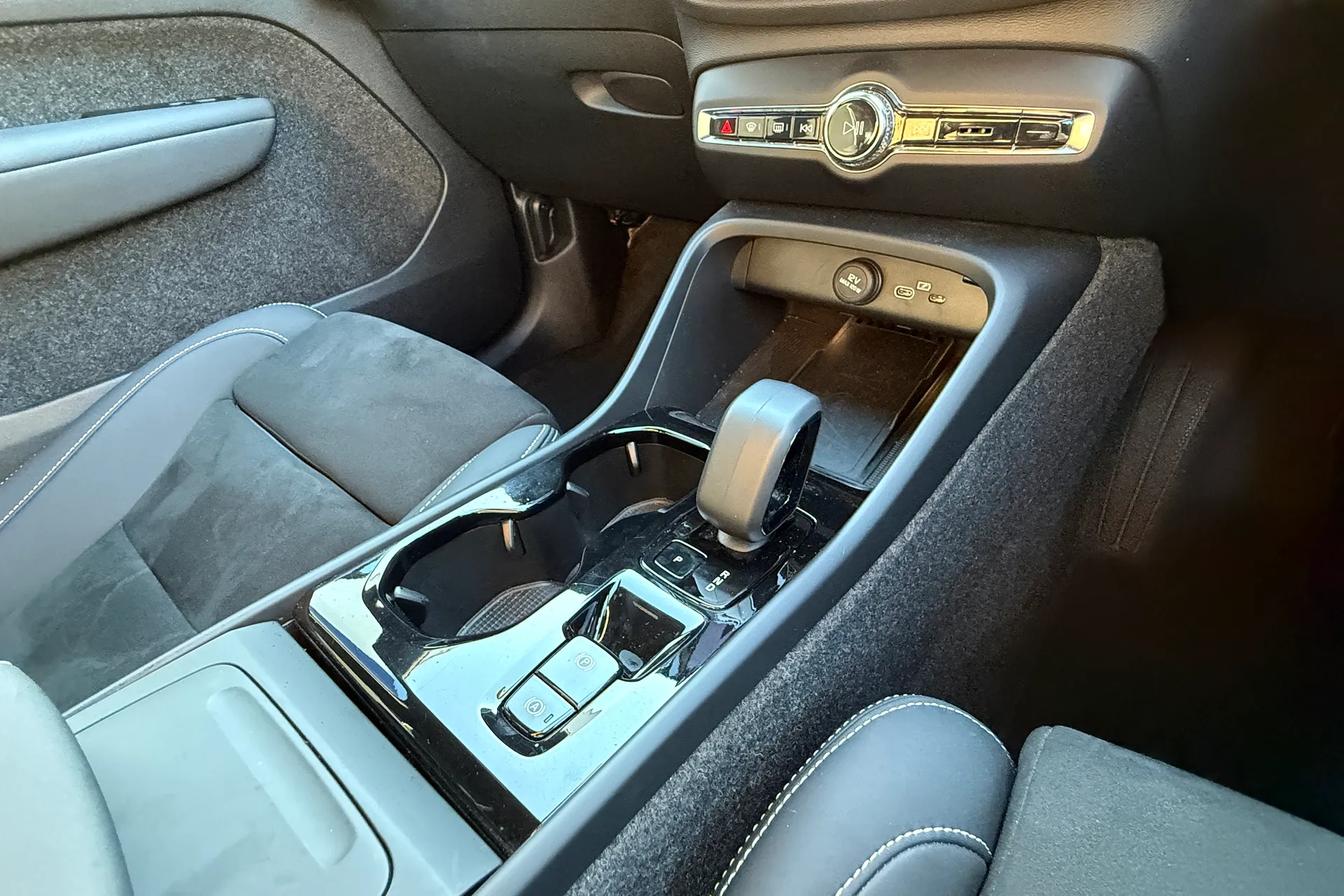 Volvo XC40 thumbnail image number 41