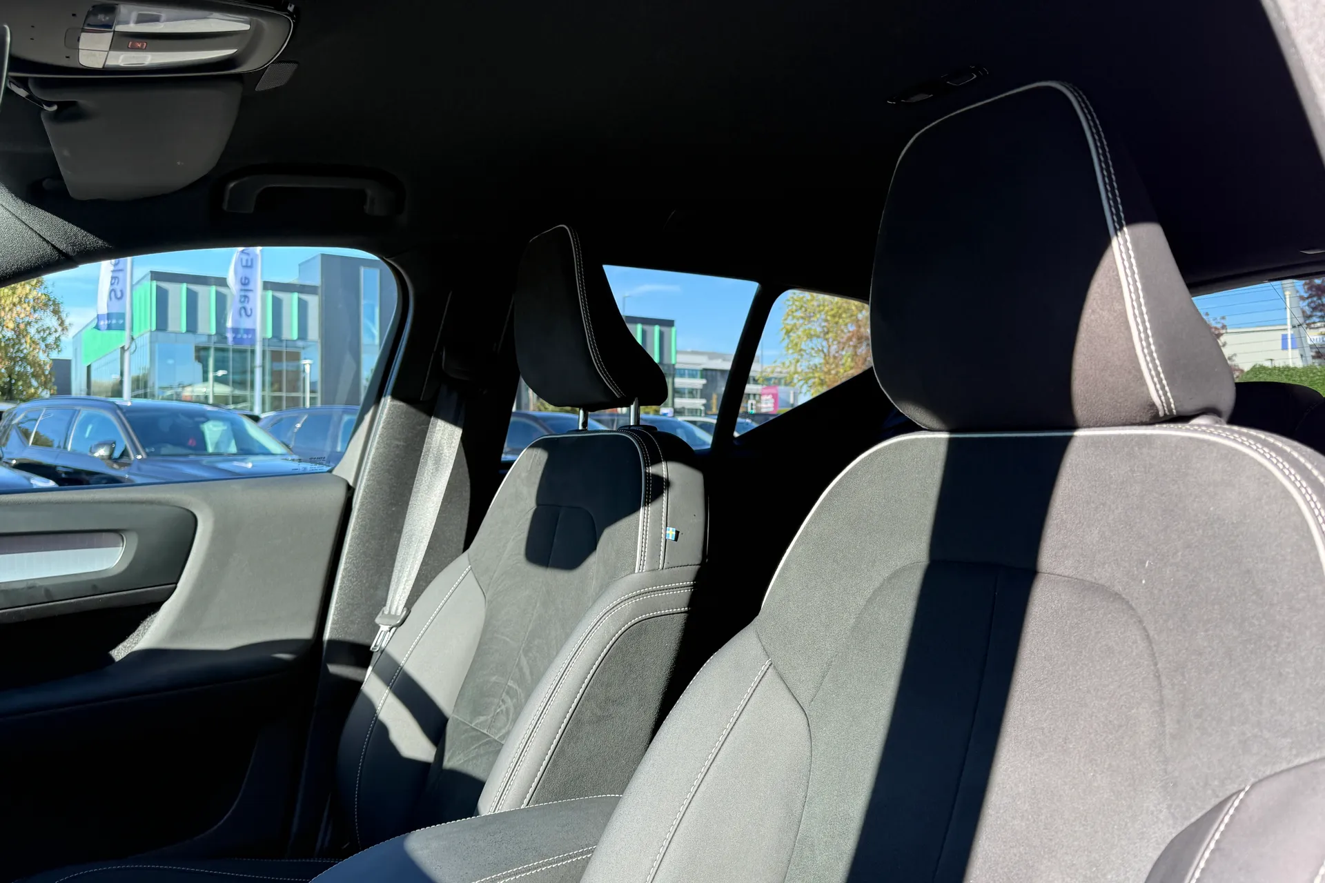 Volvo XC40 thumbnail image number 28