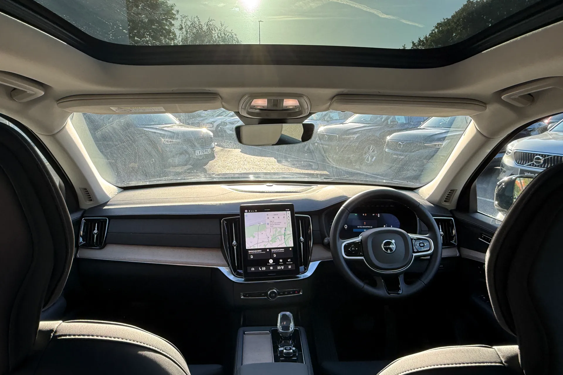Volvo XC90 thumbnail image number 3