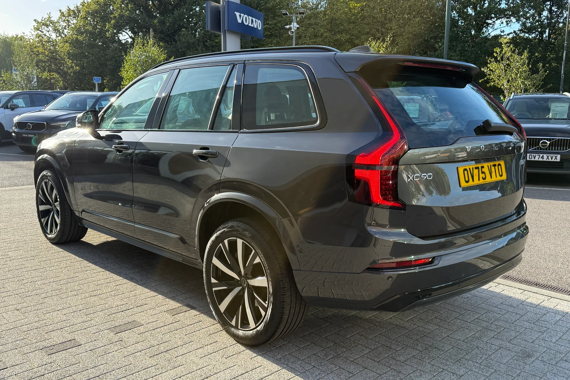 Volvo XC90 thumbnail image number 12