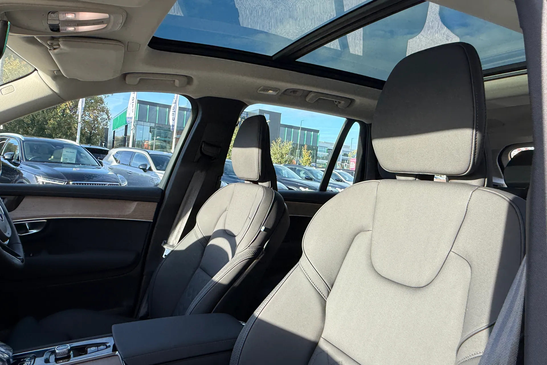 Volvo XC90 thumbnail image number 30